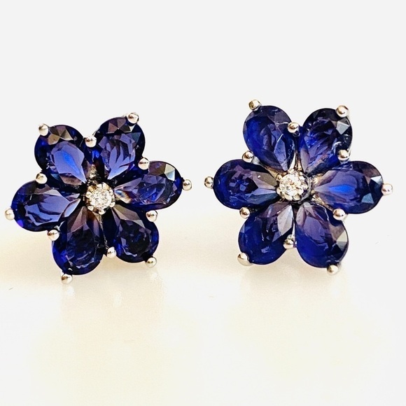 925 Sterling Silver Flower Crystal Earrings - Picture 8 of 8